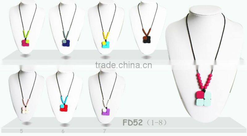2015 China Manufacturer BPA free New promotional diplocardia pendant