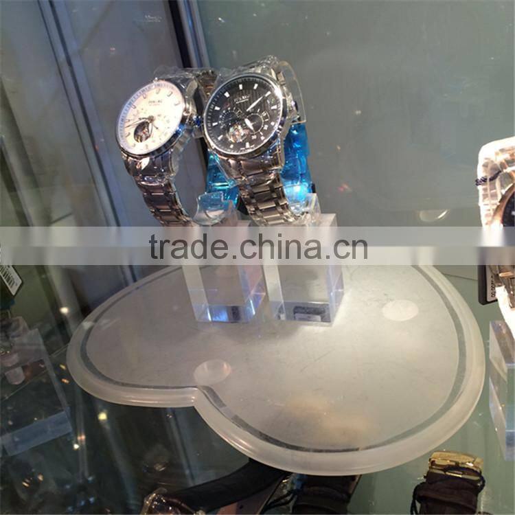 2016 Fashion style watch display showcase, acrylic display block heart shape