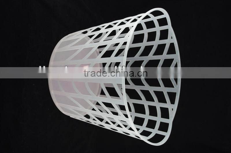 Plastic storage basket, storage basket, laundry basket