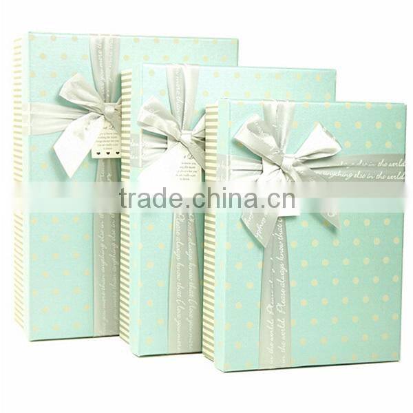 Luxury Paper With Ribbon Wedding Gift Box