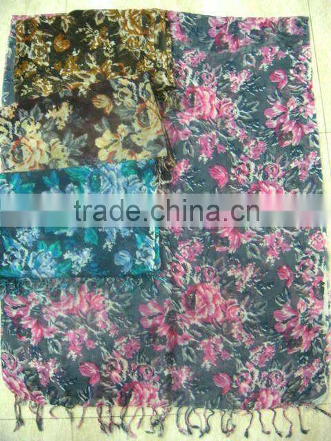 New High Fashion Zig-Zag wool shawls/scarves