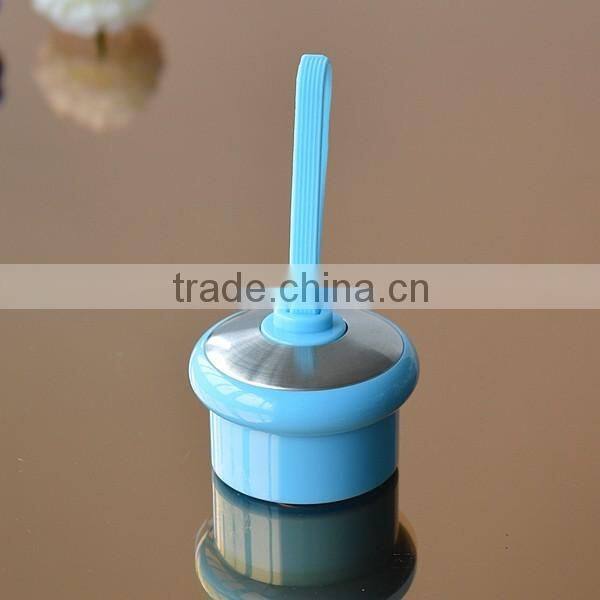 Hot selling glass bottle with silicon sleeve for anti-skid from Bengbu Cattelan Glassware Factory