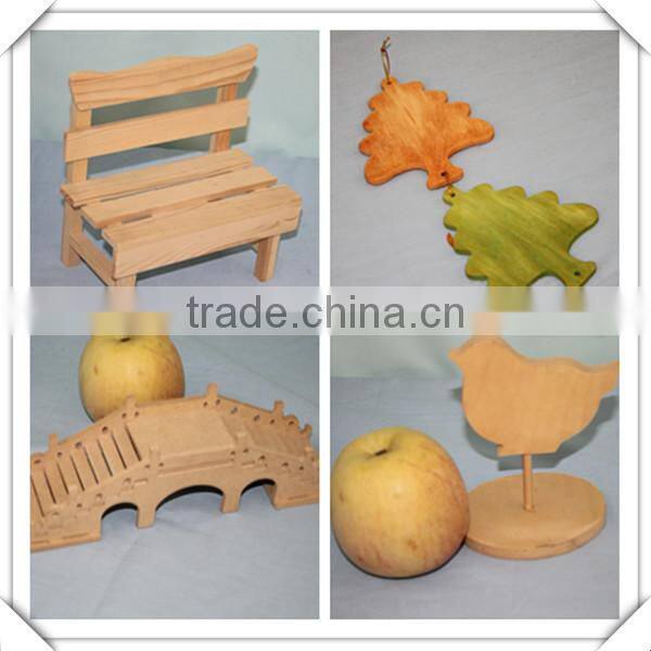 Natural unfinished decorative pine wooden mini crate