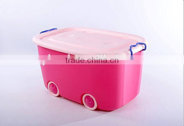 New PP plastic storage box with lid with wheels