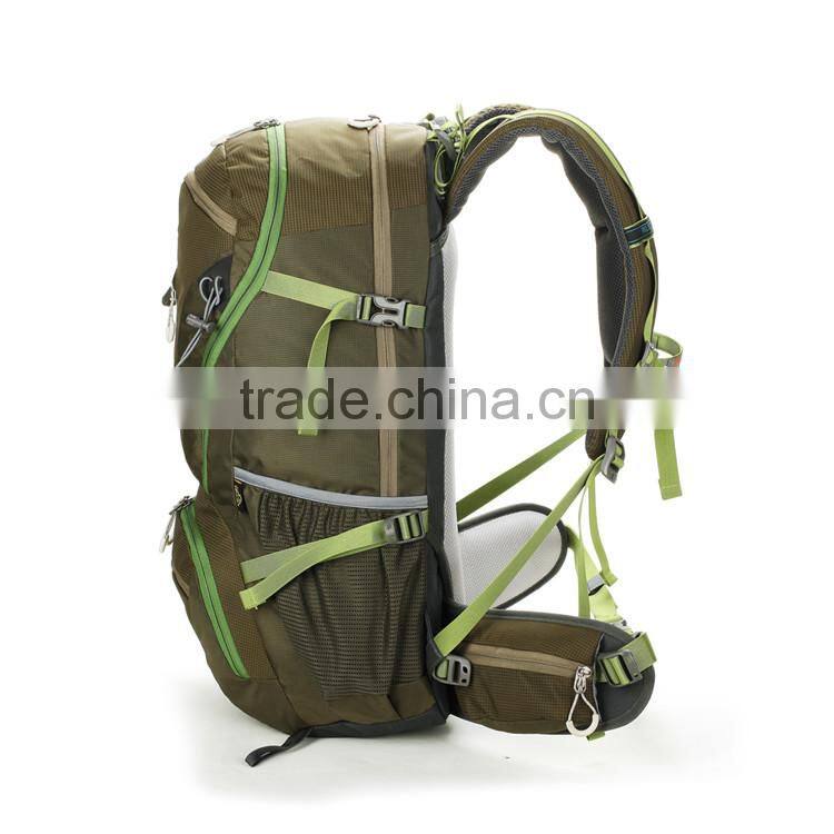 2016 Wholesale Cheap Waterproof Hiking Backpack