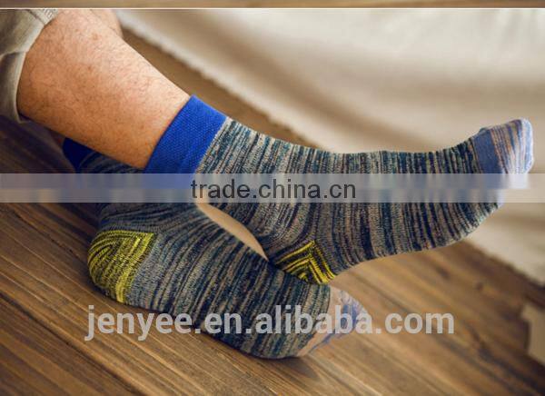 Custom new casual fashion dress stripe sock by apple designer