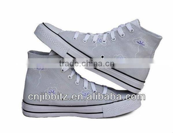 New design plain canvas shoes vulcanized shoes