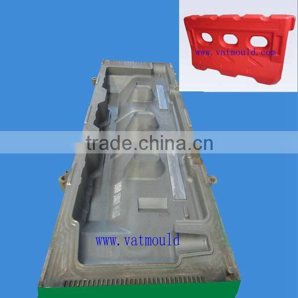 2015 new style fast production speed professional manufacturer road traffic barrier blow mould