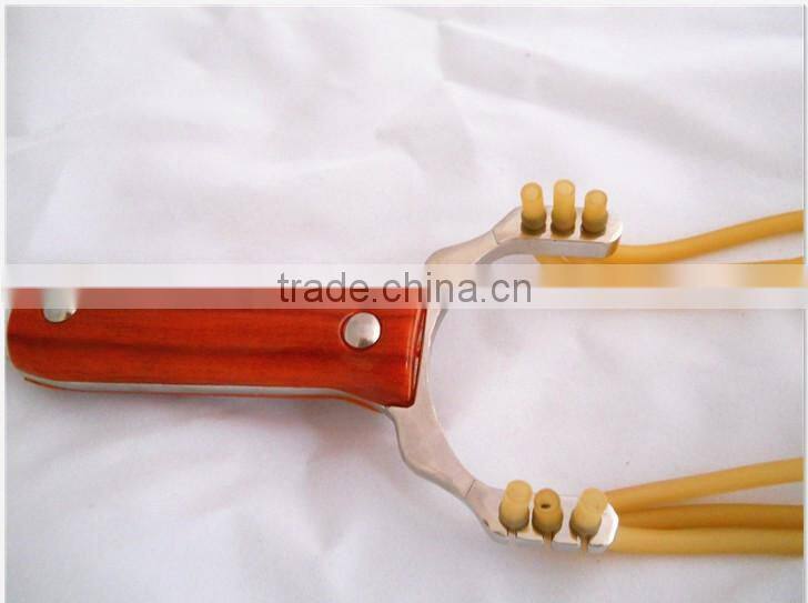 Hot Selling outdoor Handle Hunting slingshot Toy rubber sling shot Catapult +4pcs Pinball