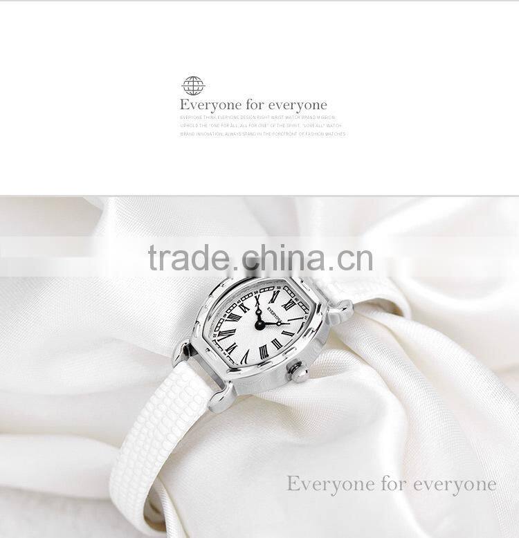 2016 Top Grade White Tonneau Fashion Diamante Lady's Quartz Wrist Watch
