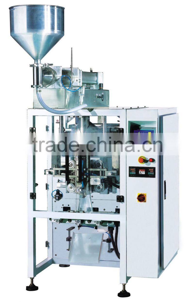 China factory vertical automatic plastic water bag filling sealing machine