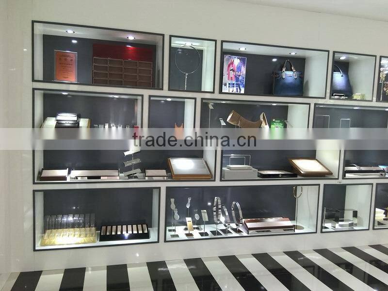 MAYKE DISPLAY RACKS, SHOP-FITTING PROPS