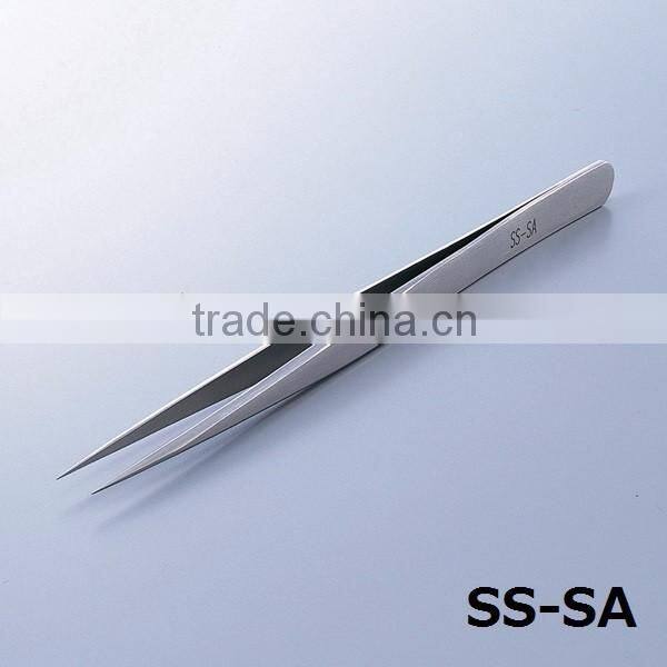 Static electricity and rust are stopped "Eyebrow Tweezers"