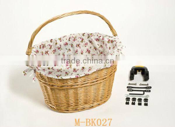 Chic Wicker bicycle basket with liner