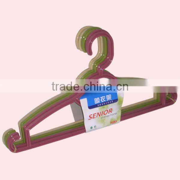 Plastic Hangers For Clothes