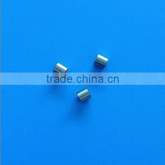 Needle roller for bearing