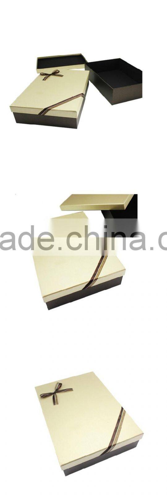 Custom cardboard paper packaging box for cloth