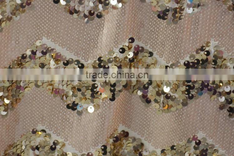 Discount wedding sequin chevron table runner for round tables