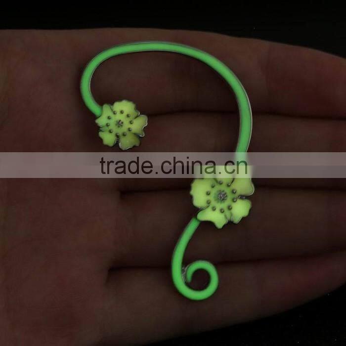 Trending plant design jewelry vine shaped earring with flower ear cuff