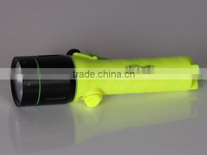 Hot sales factory supply rechargeable waterproof torch light T6 LED diving powerful led flashlight