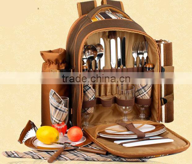 full tableware set picnic bag