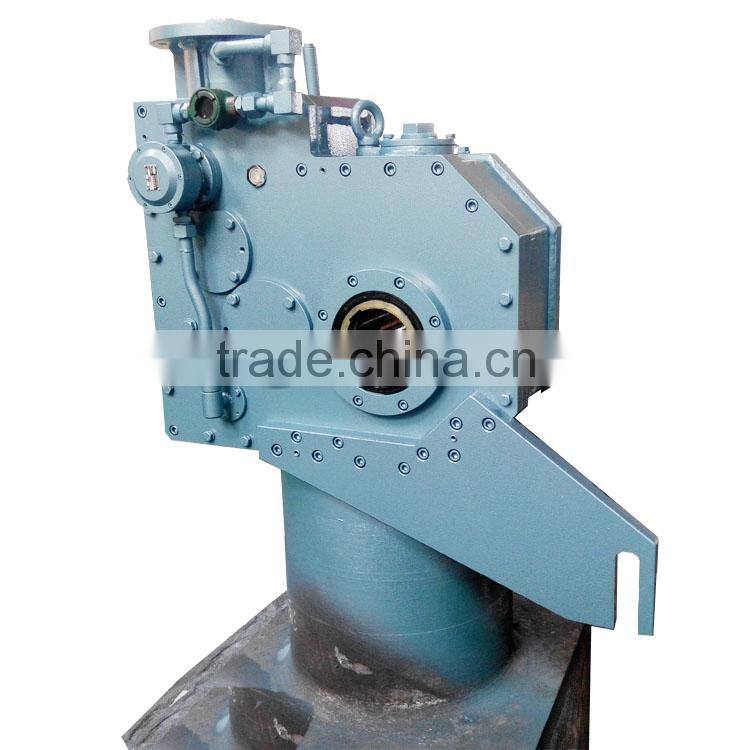 Marine diesel engine gearbox with reverse