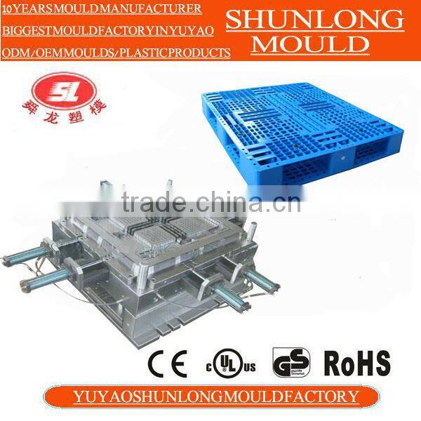 Plastic pallet mould