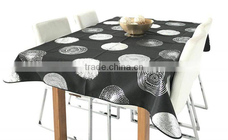 Decorative Christmas Novelty Design Rectangle Red Tablecloths