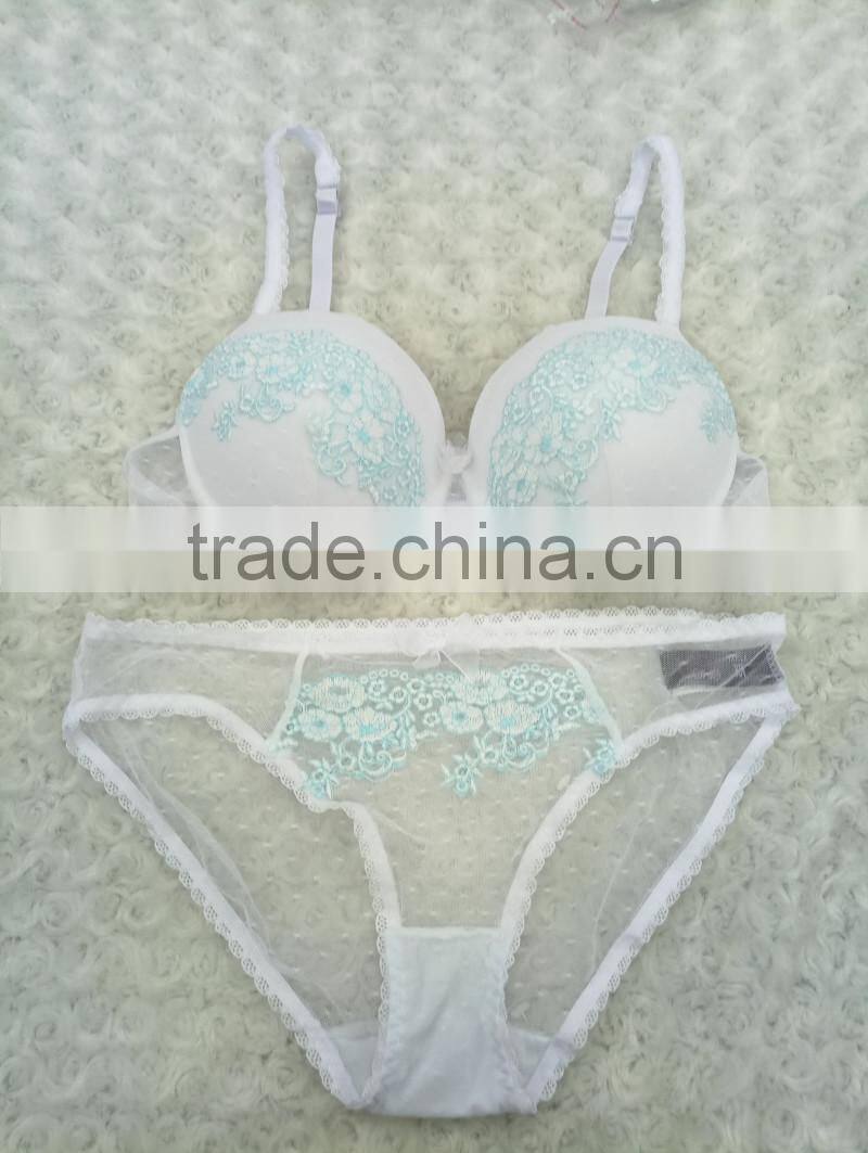 Fashion new design sexy purple and black sexy fancy bra panty set