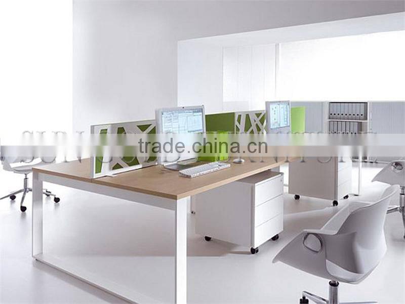 Modern Elegant Round Workstation Wooden 4 Seaters Office Cubicle (SZ-WS332)