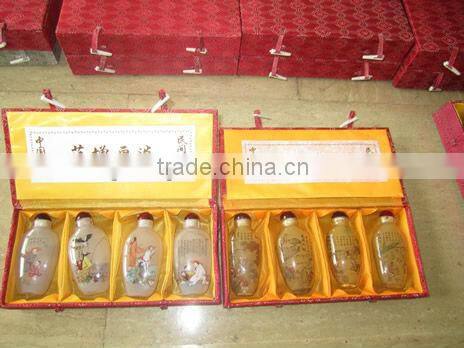 Chinese antique hand painted snuff bottle with painting inside