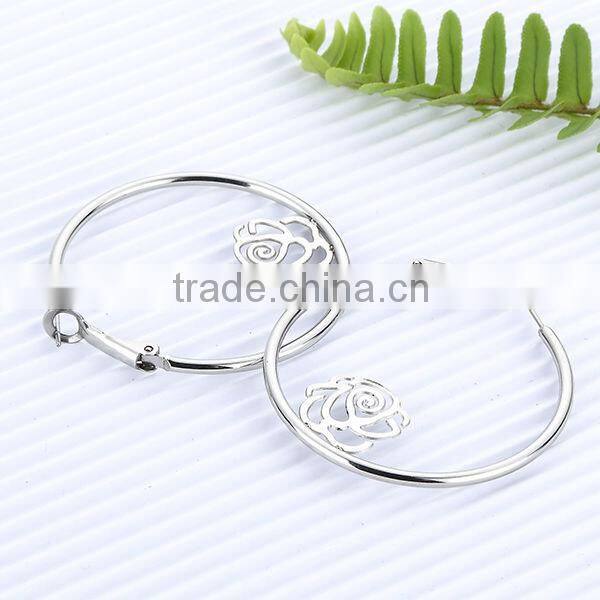 Glass cube inlaying stainless steel ear stud