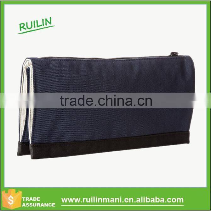 Simple Leaked Memorandum Cable travel pouch organizers or toiletry bag with Leather zipper pulls