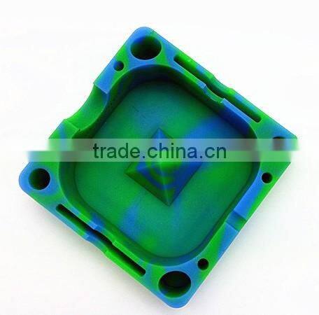 Unbreakable flexible heat resistant Sqaure multi-functional smokeless silicone custom made portable ashtray