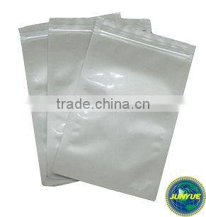 Vacuum packing bag