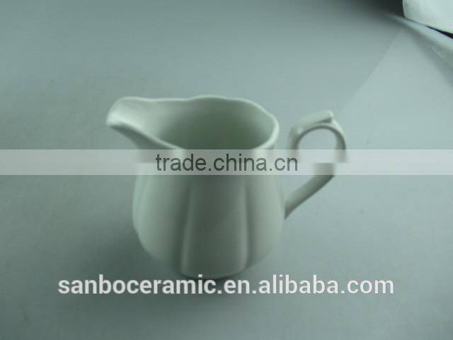 Cheap wholesale high white ceramic milk jug