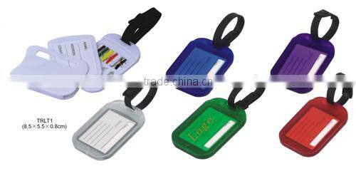 Plastic luggage tag with sewing set