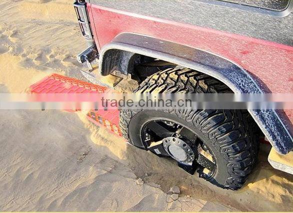 4wd/offroad/4x4 Sand track Recovery track Snow track Sand ladder Tyre grip traction tracks Rescue gripper escaper mats