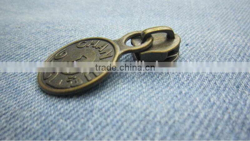 custom shape zipper pull