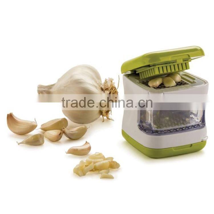 Kitchen Gadget Magic Garlic Peeler Peeled Garlic skin peeler stainless steel pressure slices and dices garlic peeler