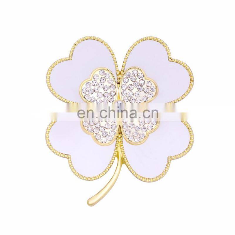 Customized Black Soft Enamel Pins Lapel gold Four Leaf Clover Lapel Pins