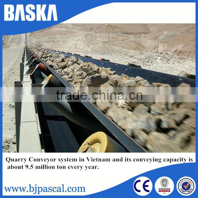 High Quality Large Conveying Capacity rubber conveyor belt machine