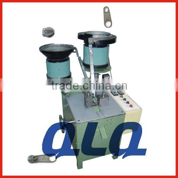 Non lock Automatic Zipper Slider Puller Assembling/Assembly Machine