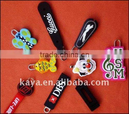 2016 Customized 3d soft plastic cartoon zipper puller