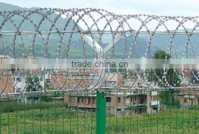 Razor Blade Barbed Wire