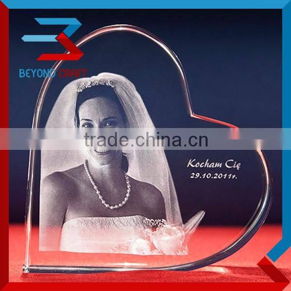 Custom Crystal Heart Clock Wedding Favors and Gifts for Guest