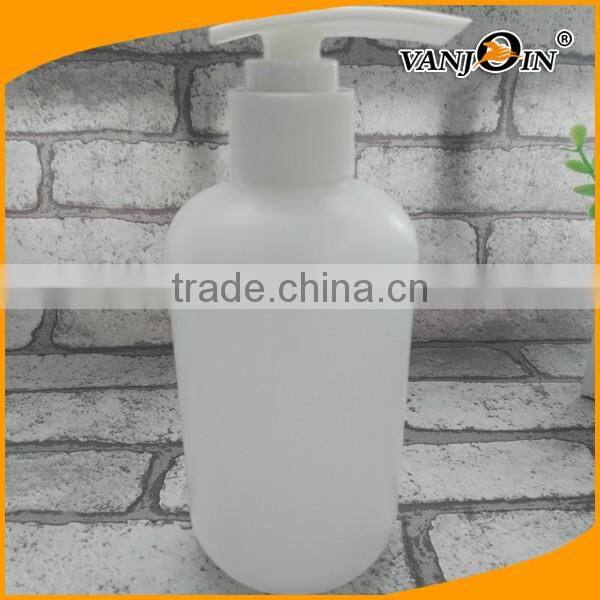 Empty 500ml green boston round plastic lotion bottle with pump dispenser