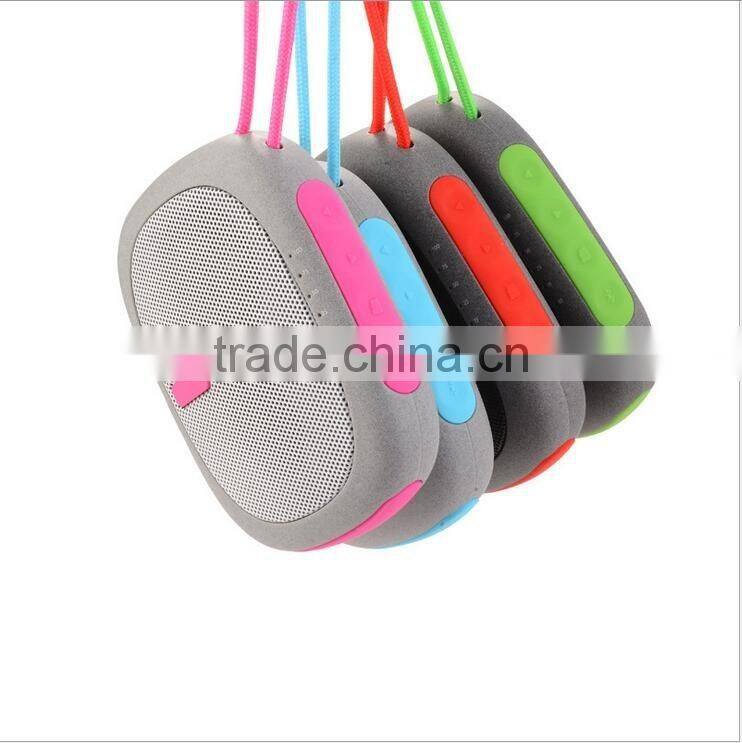 Cheapest Outdoor Wireless Bluetooth speaker outdoor portable charging treasure Speaker SD card mini speaker