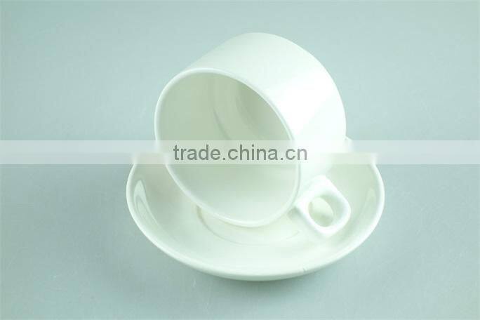 Classic small coffee cup and saucer set, porcelain tea cups and saucers cheap wholesale
