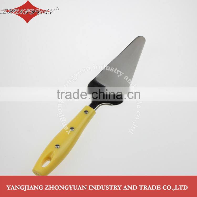 Small kitchen appliance fan-shaped slotted spatula